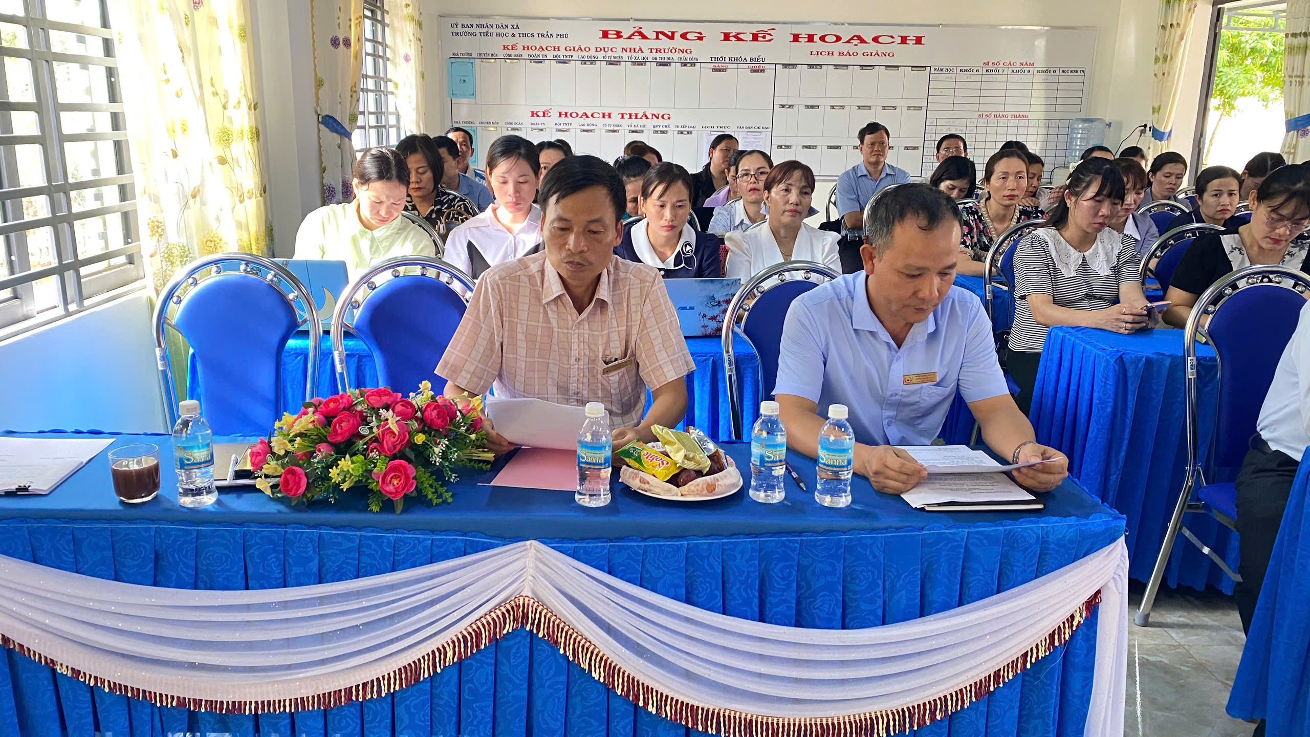 Hội nghị lấy phiếu tín nhiệm bổ nhiệm lại chức danh Phó Hiệu trưởng Trường Tiểu học và THCS Trần Phú, xã M’Đrắk