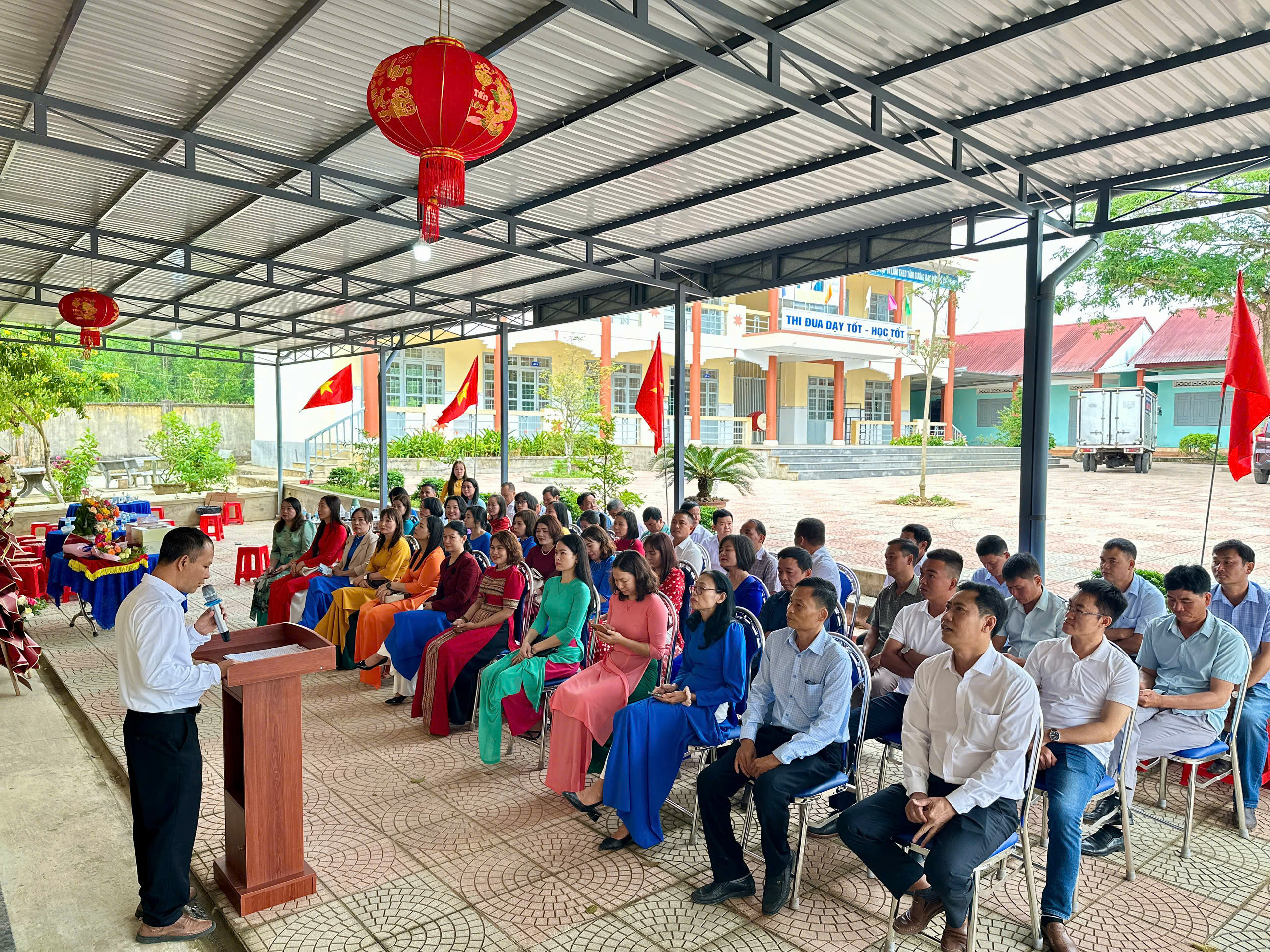 Trường TH&THCS Trần Phú xã M’Đrăk tổ chức Gặp mặt Dâu – Rể nhân dịp kỷ niệm 116 năm Ngày Quốc tế Phụ nữ 8/3 ( 8/3/1910 – 8/3/2026 )